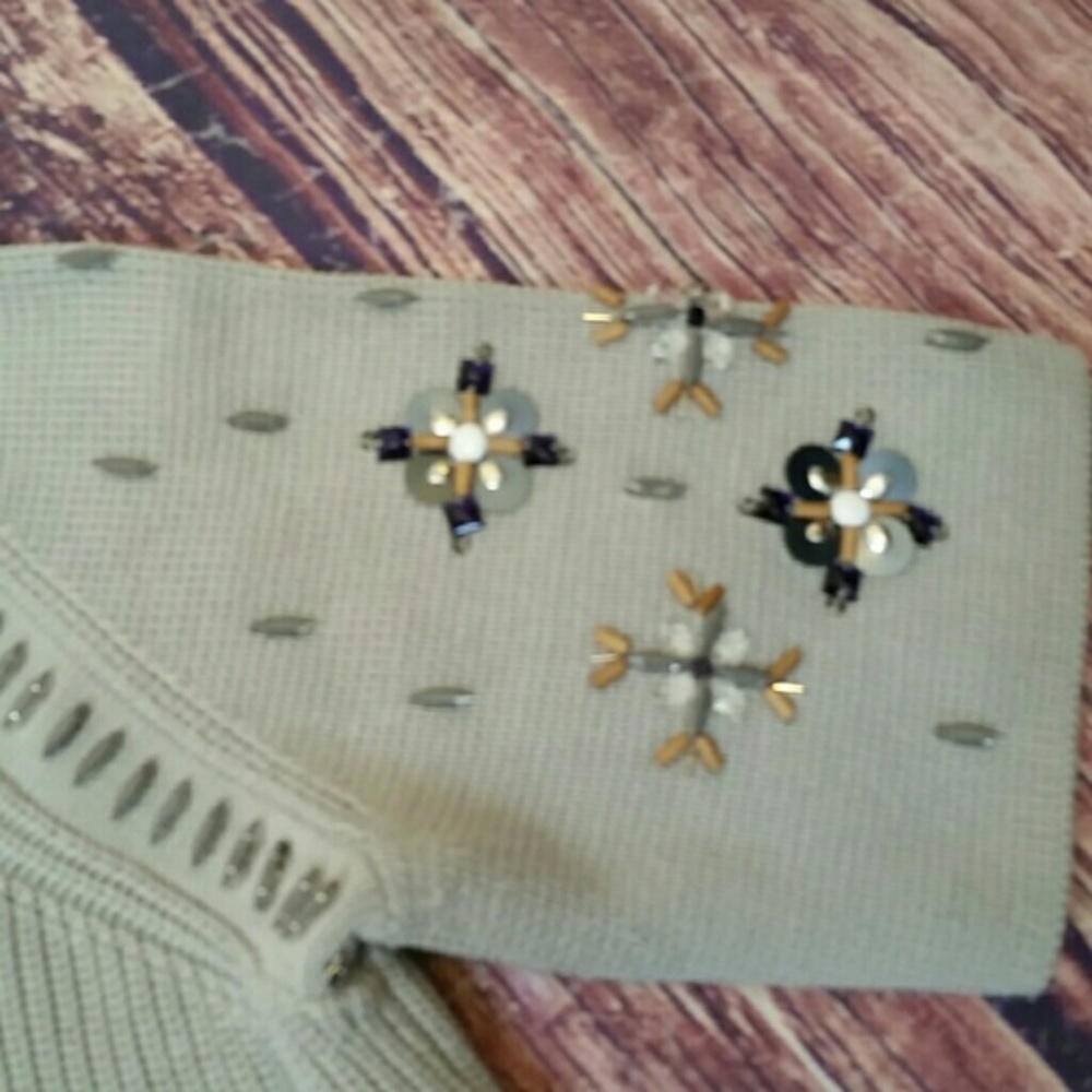 Banana Republic Gray Embellished Crew Neck Sweater - Picture 5 of 6